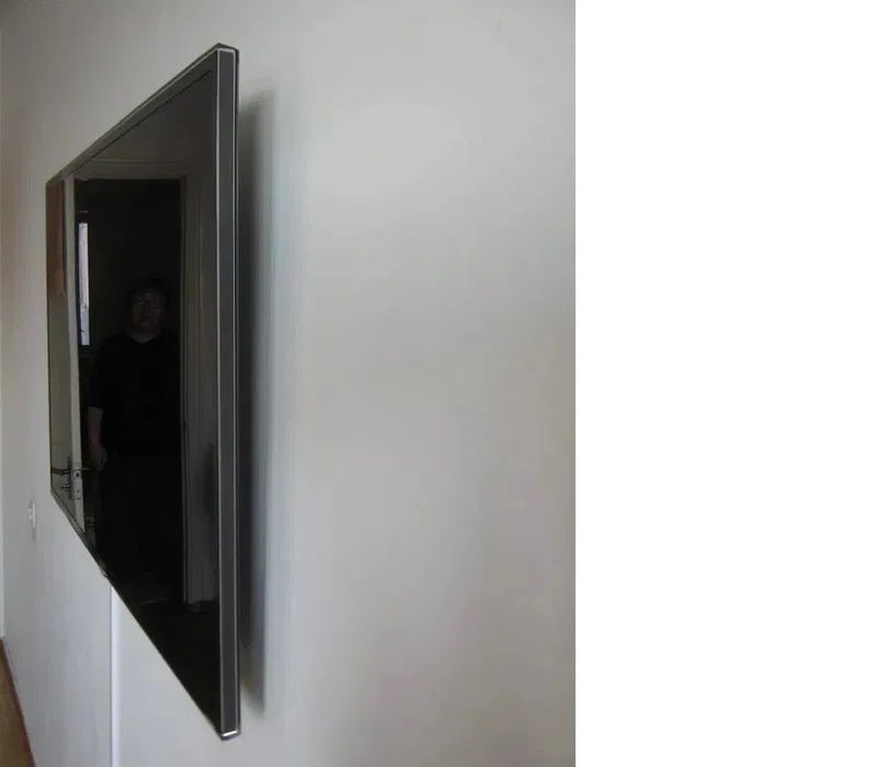 Установка телевизора на стену