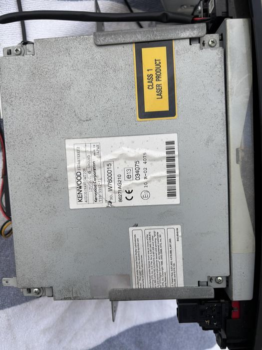 Продавам медия с климатроник за Субару