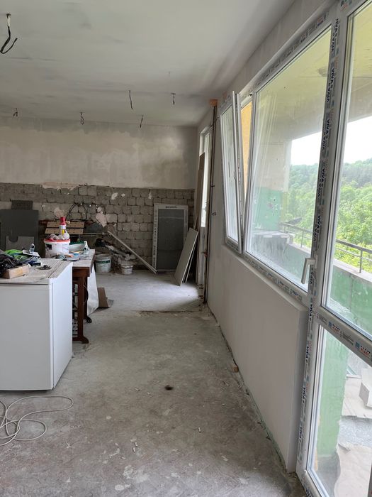 Продава се Тристаен апартамент в Плевен, Идеален център - 92 кв.м за 1544 €/кв.м - Снимка #12