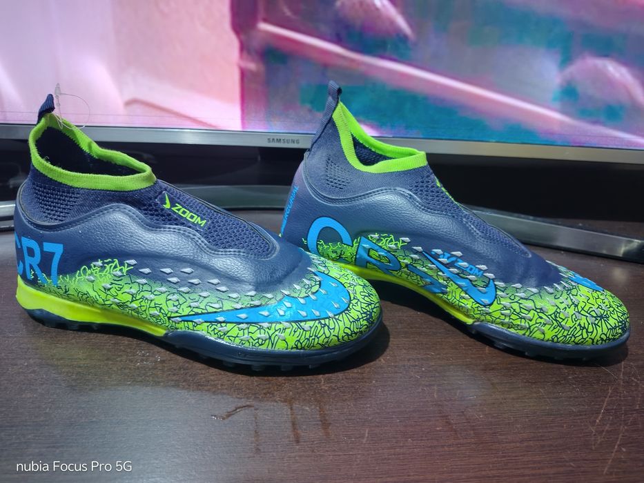 Бутсы для футбола