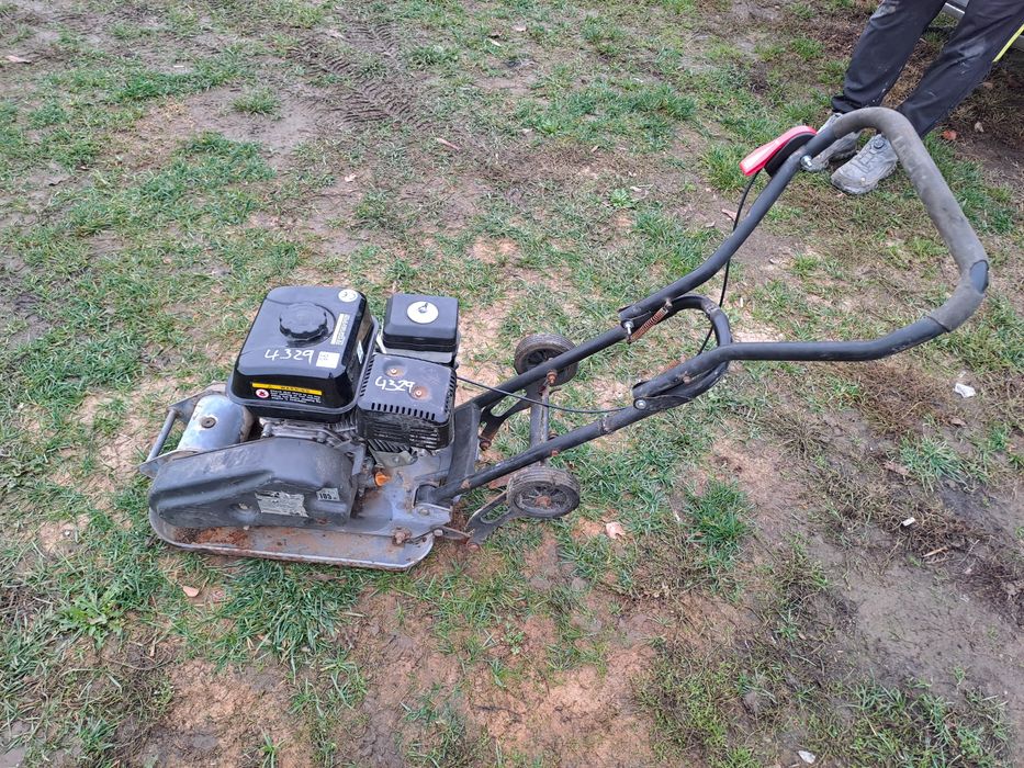 Трамбовка виброплоча