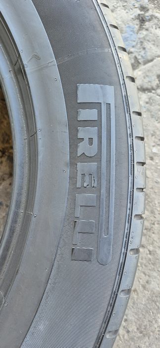 4 anvelope vara Pirelli 275/50/20.Pretul este pe bucata.