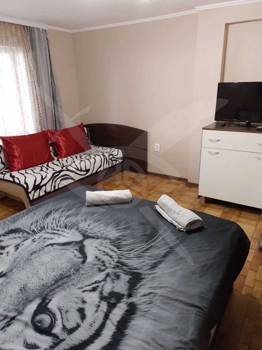 Продава се Тристаен апартамент в Варна, Център - 60 кв.м за 2834 €/кв.м - Снимка #4