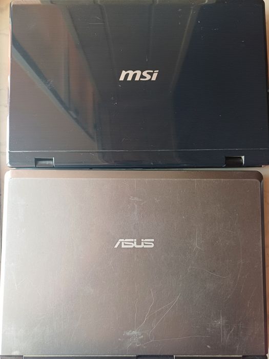 Vând 2 laptopuri 1 msi  și 1 Asus preț 200 de lei anbele