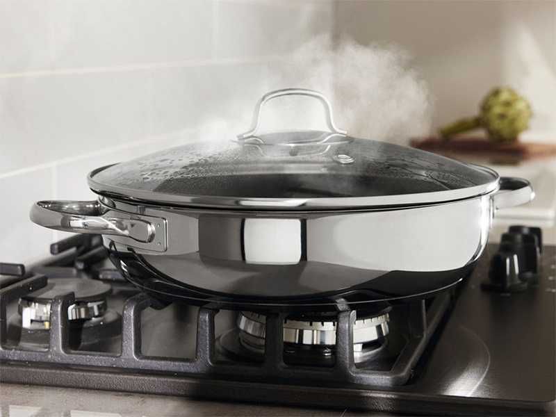 НОВИ! Тиган за задушаване 28см с капак съд за готвене