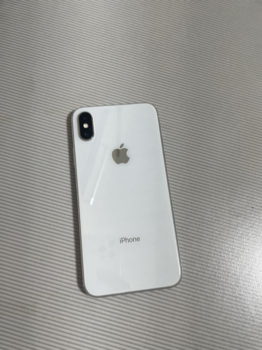 Айфон 10 белый в идеале