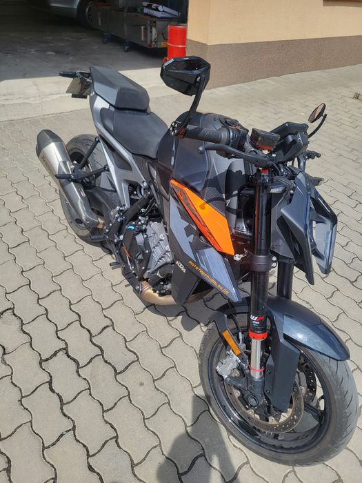 KTM 990 DUKE Naked bike