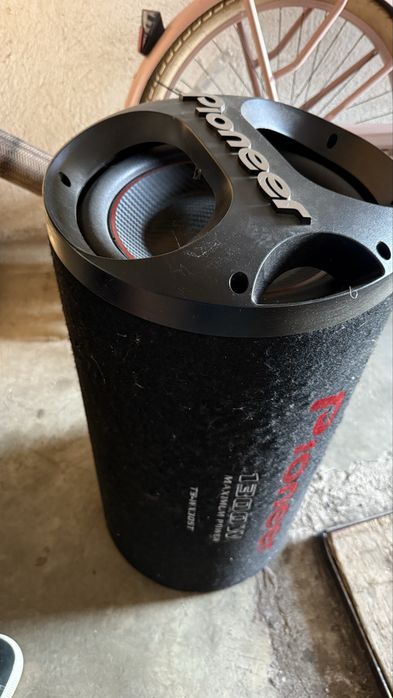 Subwoofer pioneer