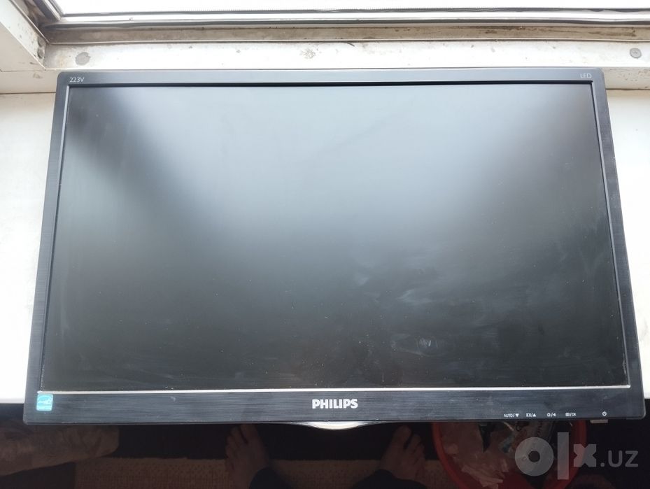 Продаю монитор Philips 223V5LSB/01