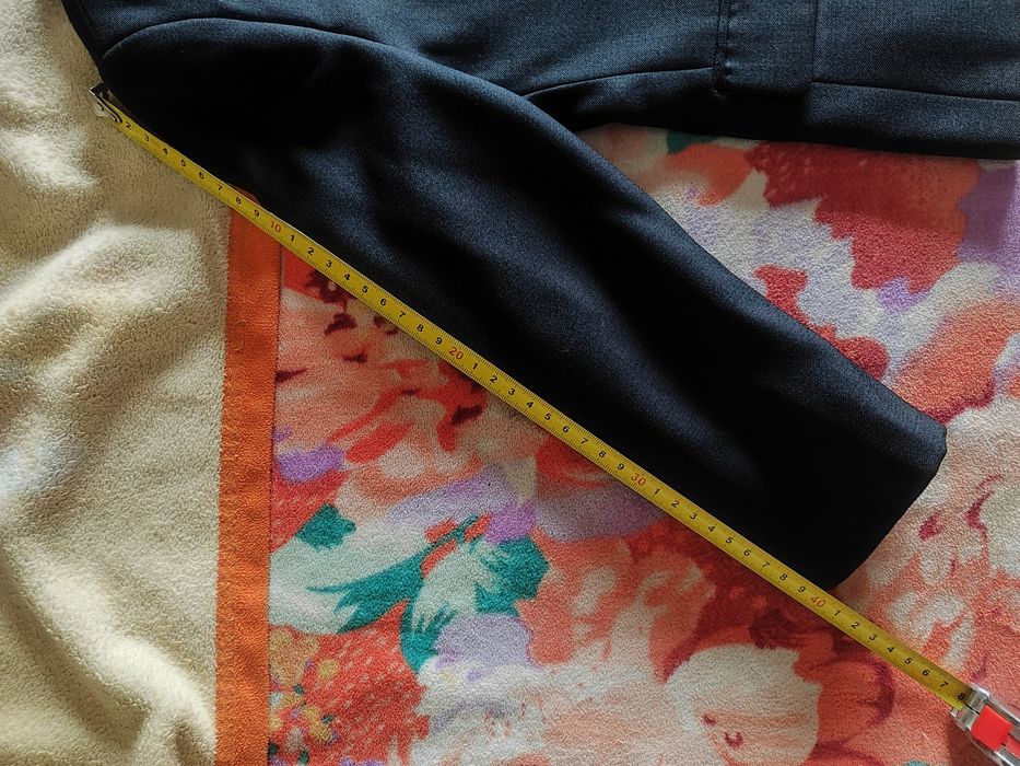 Черный школьный костюм