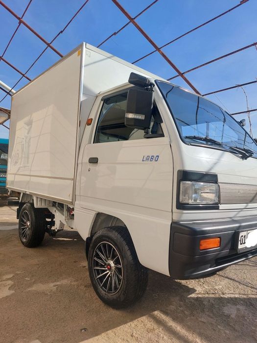 Labo sotiladi 6300$ kelishamz