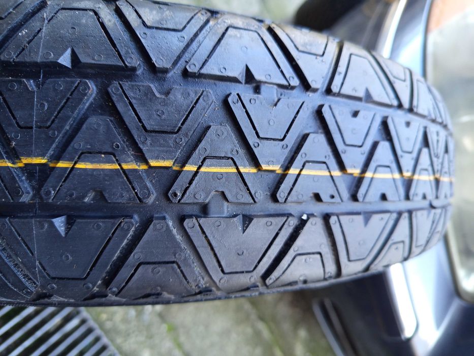 резервна гума патерица Нисан Рено Дачия Дъстър 16 цола, крик, кука