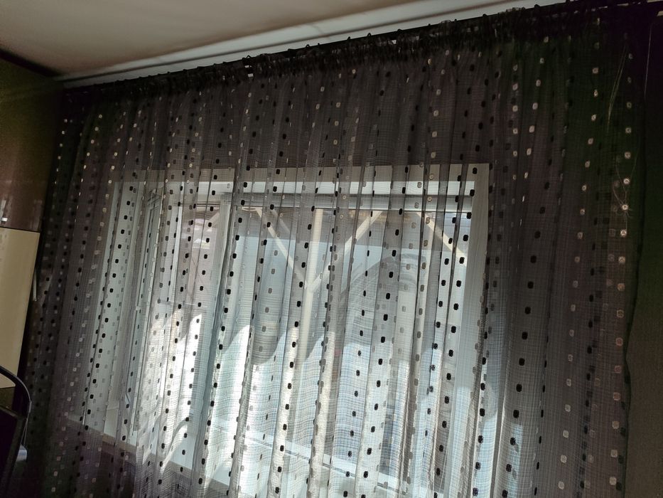 Продам тюль в спальню