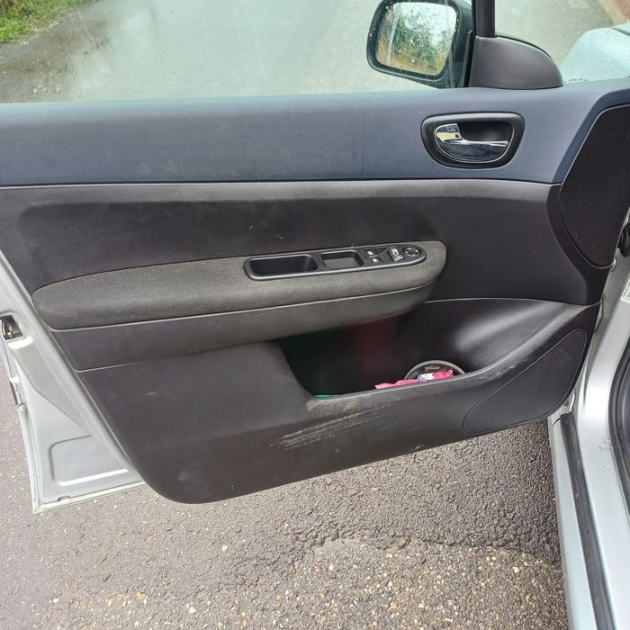 Vand Peugeot 307 , 1.4 HDI , 2002