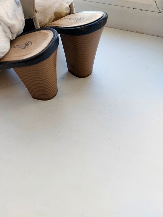 Летние босоножки