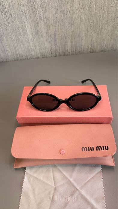 Очила “Miu Miu Regard”
