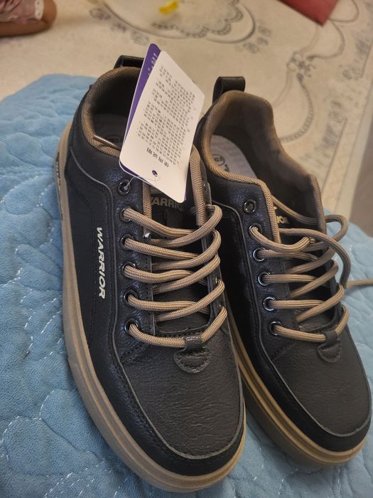 Продам мужскую обувь