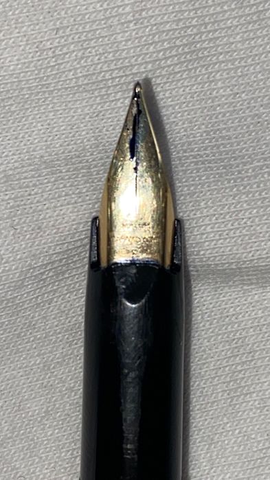 Златна писалка Caran D`Ache Madison Clou de Paris Gold 585 14К