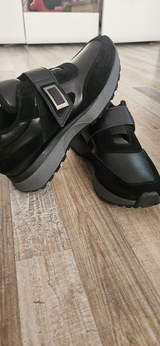 Маратонки с мека подплата