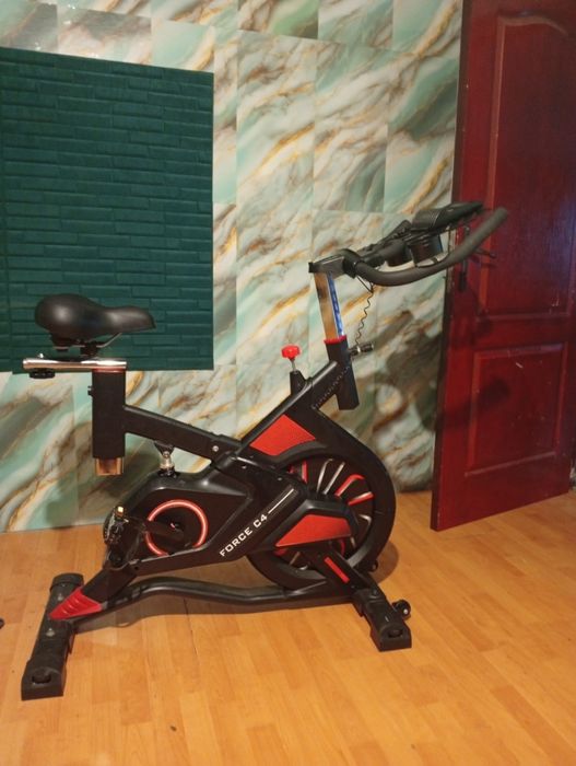 Bicicleta spining force c4