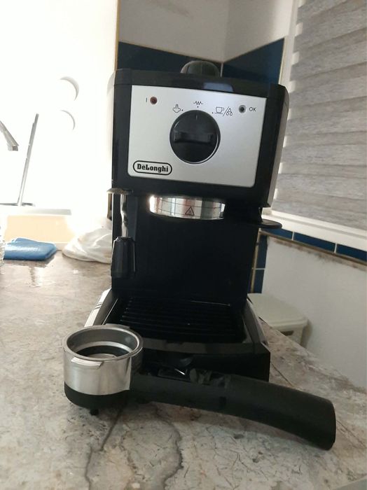 Еспресо машина De’Longhi EC153.B