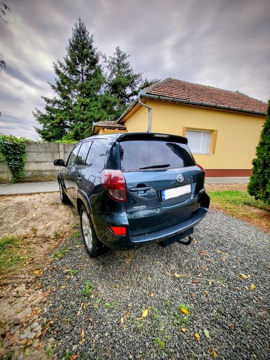 Toyota Rav 4. 2.2 dcat 177 cp 4x4