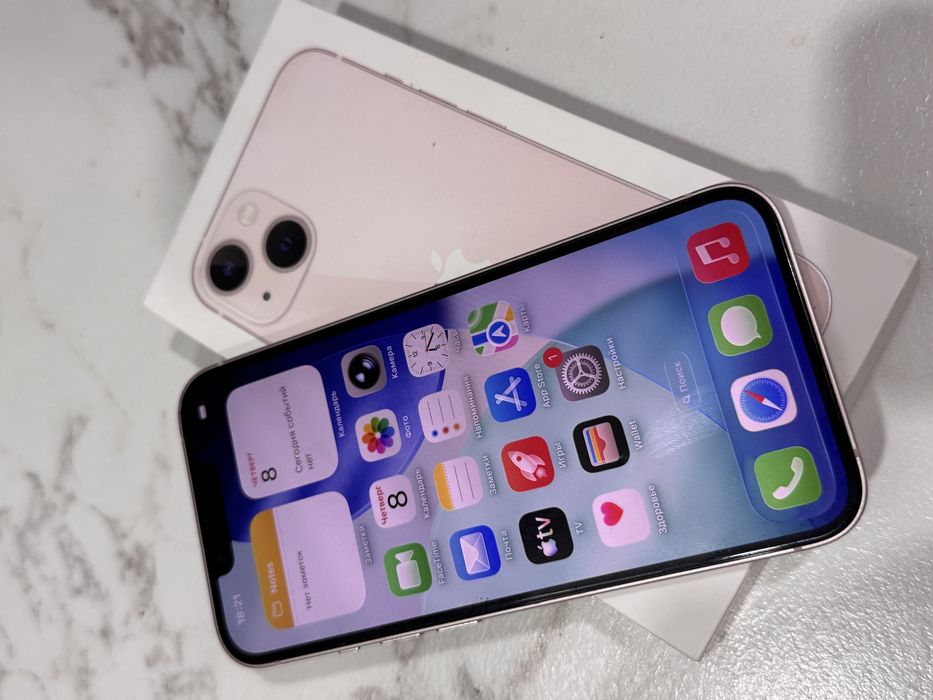 Айфон 13 в идеал сост