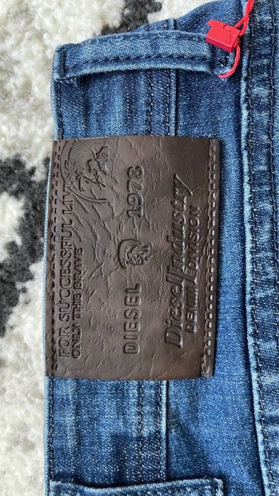 Blugi Albastri Diesel |Marime 48|W32