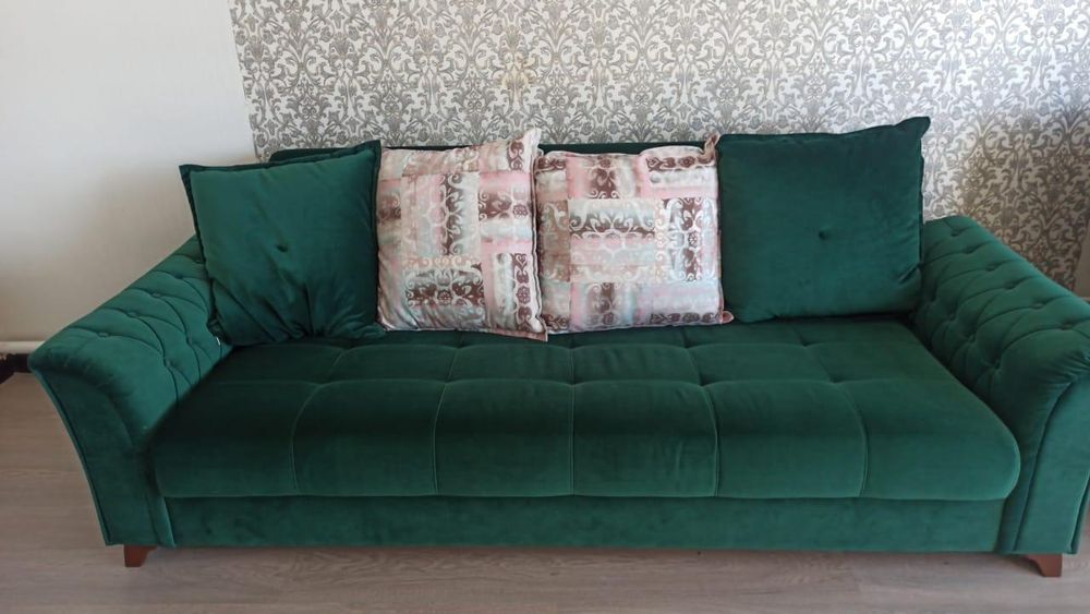Продам диван с креслом