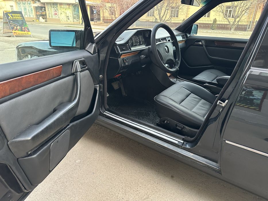 Mersedes benz w124 3.2 mator avtomat