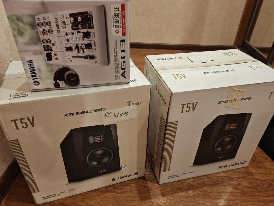 Студийный монитор, Adam T5V + профессиональный звуковая карта, Yamaha