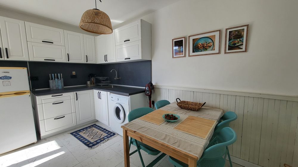 Двустаен Апартамент с ТЕЦ и отделна кухня  до МБАЛ