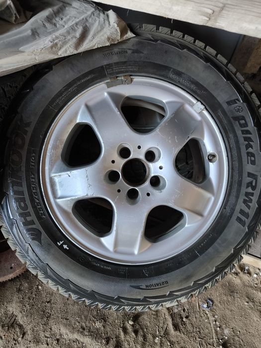 Запчасти, автошины, мерседес