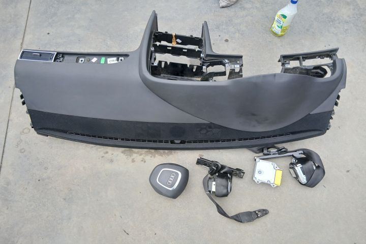 Kit airbag cu plansa de bord 4F0959655B 4F0880201AS 4F0857705 4F08577