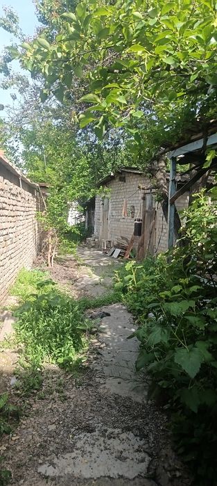 Продаётся дом двух этажный. Уй сотилади 2 этаж