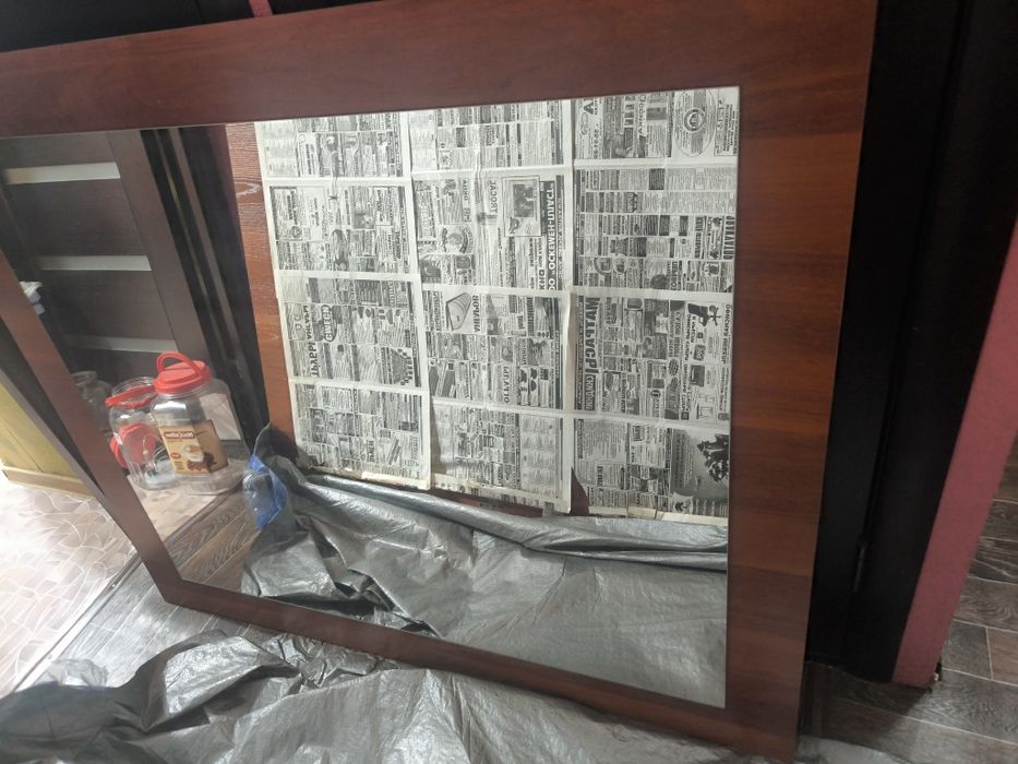 Продам зеркало для парикмахерских 2 шт