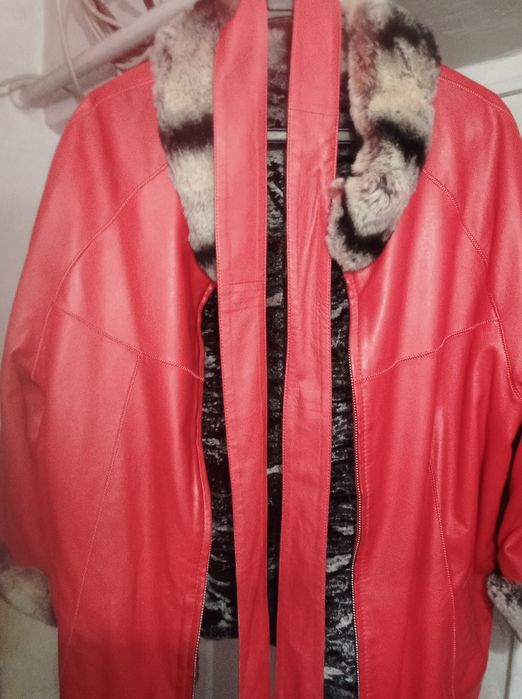 Куртка срочно продаю!