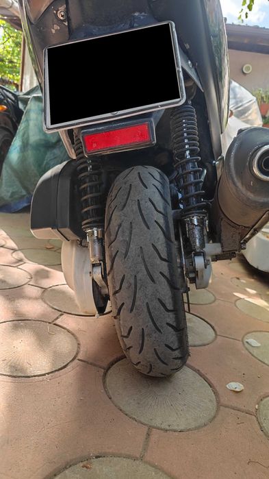 Скутер Aprilia Leonardo 300 кубика Нов цилиндър и бутало