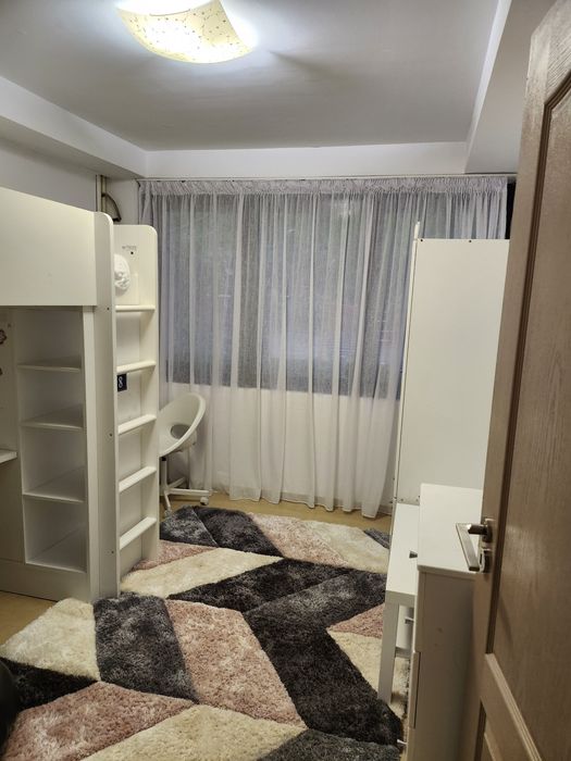 Ofer spre inchiriere apartament cu 3 camere Dimitrie Cantemir