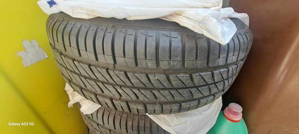 Vând jante auto cu anvelope vară  195/65 R15