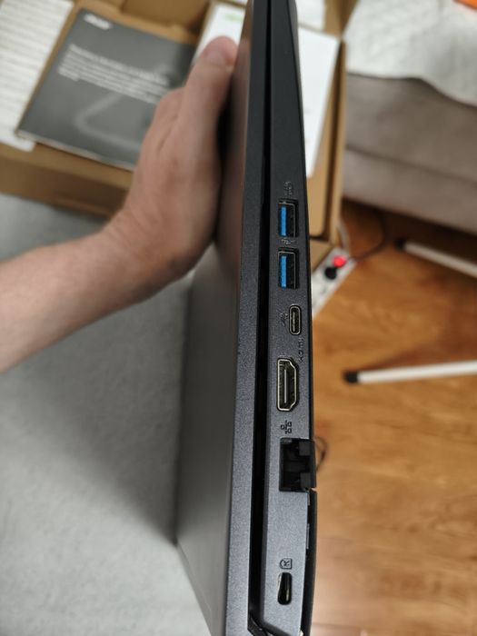 Vând laptop Acer Aspire 7 A715, că nou, de gaming,,Ryzen 5