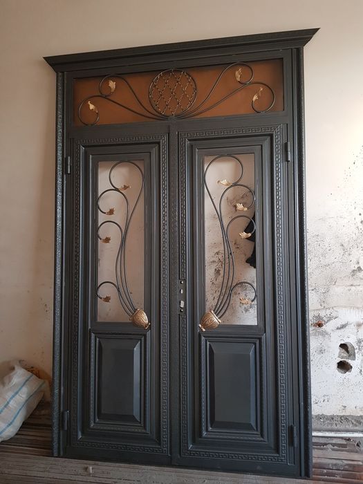 Темир ешик 4 милйон сотилади холати нове