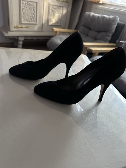 Pantofi din piele intoarsa stileto