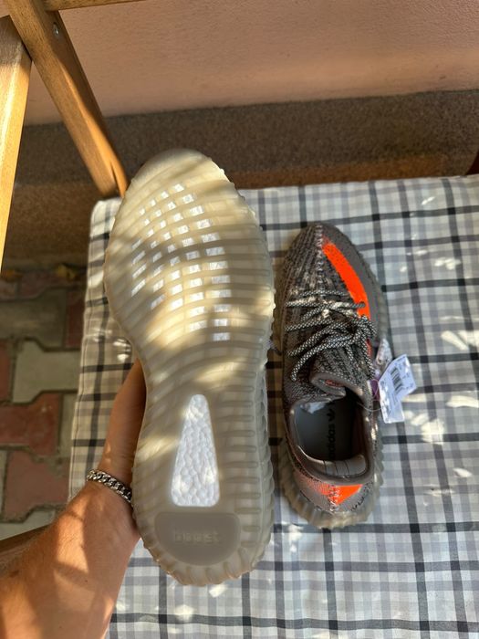 Yeezy 350 beluga reflective 38.5