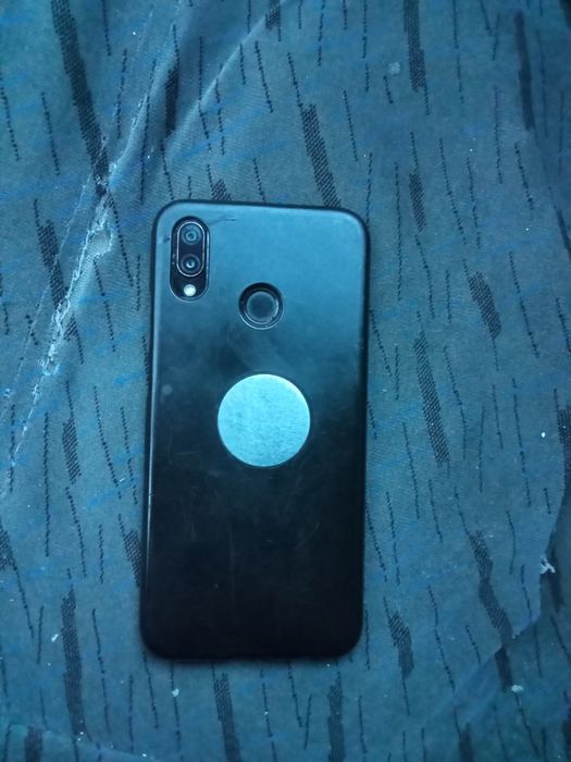 Продам Телефон Huawei P20 Lite