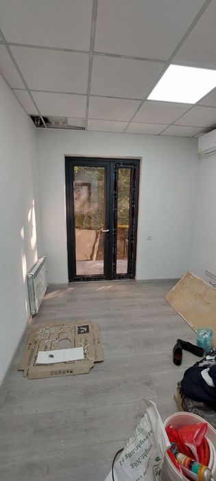 Срочно сдается  офис в центре 68 квадратных