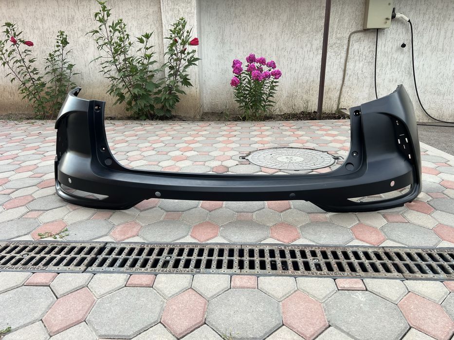 Задний бампер на электромобиль