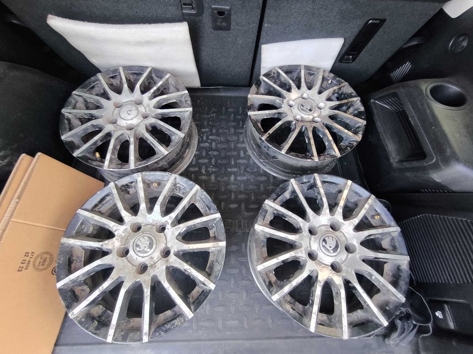 диски с летней резиной 15.