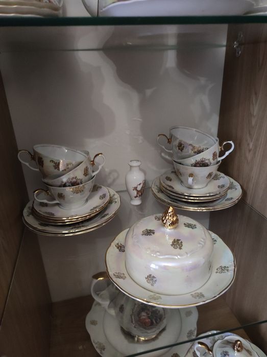 Продам сервиз Мадонна