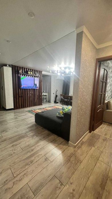 Продам 4 ком квартиру в Центре